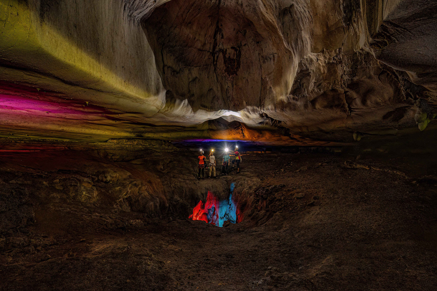 佳作-陈宝杰-马苏拉山洞